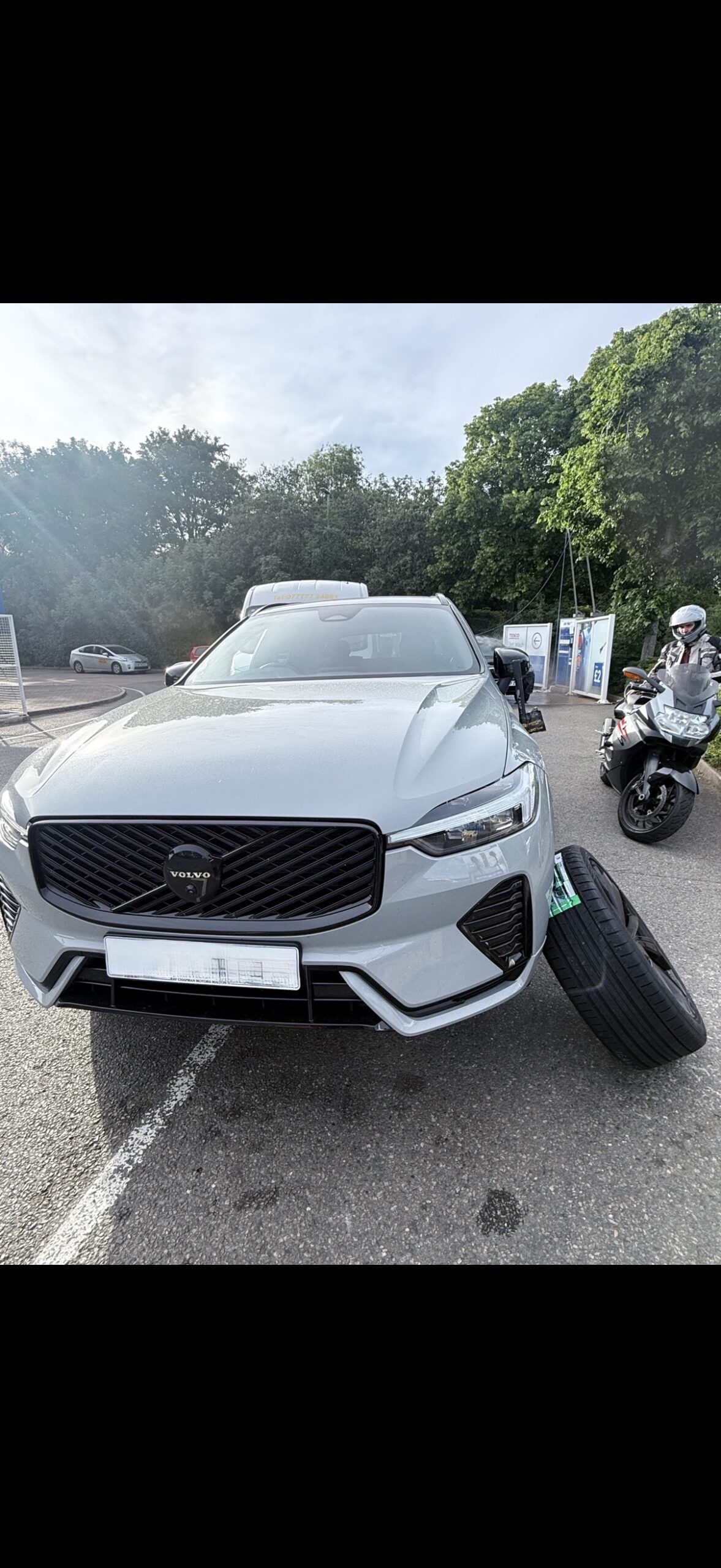 Mobile tyre fitting job